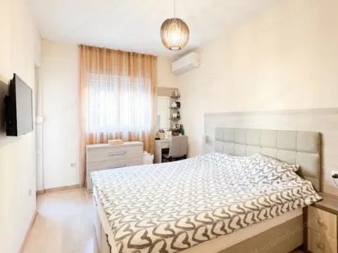 Prodaja, dvosoban stan, 72m², City Kvart, Podgorica - image 6