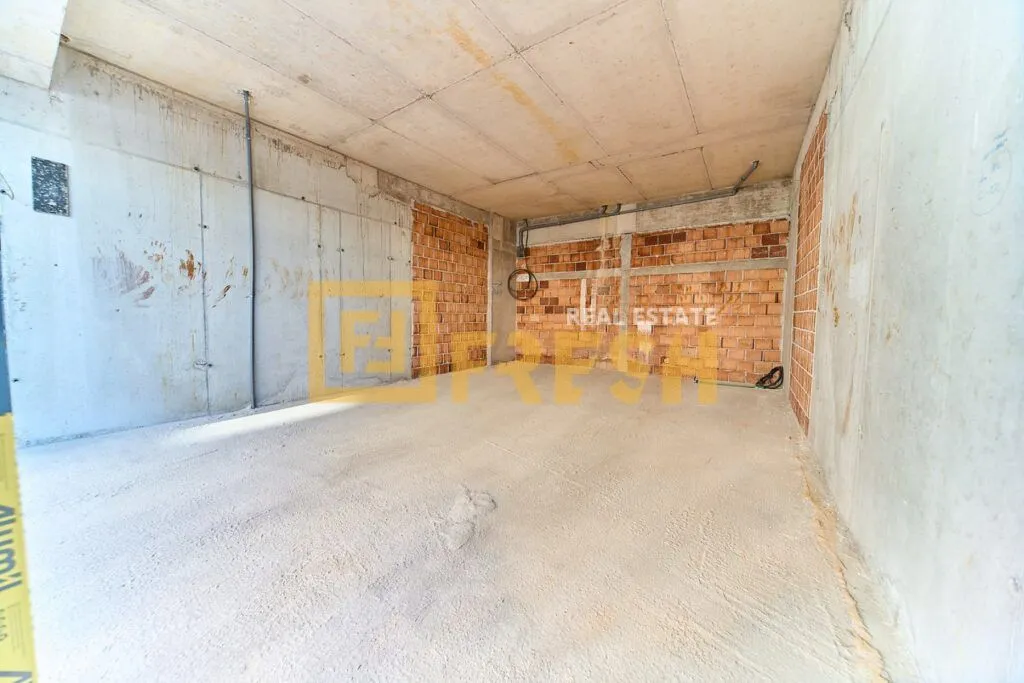 Sale, office space, 100m², Stari Aerodrom, Podgorica