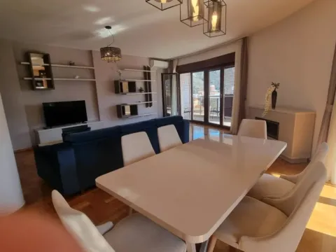 Sale, two bedroom apartment, 130m², Bečići, Budva - image 1