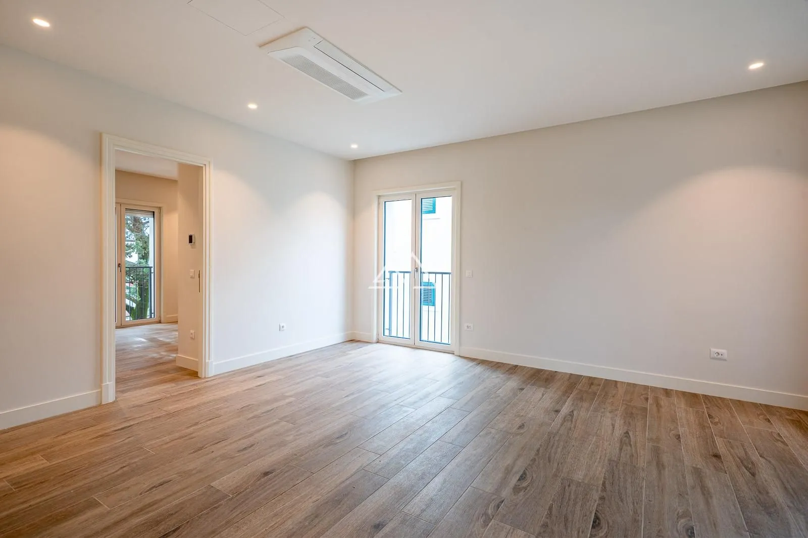 Prodaja, jednosoban stan, 65m², Luštica Bay, Tivat
