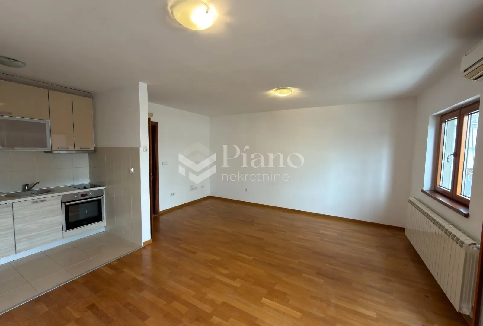 Izdavanje, jednosoban stan, 36m², Tološka šuma, Podgorica