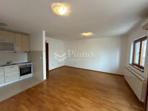 Izdavanje, jednosoban stan, 36m², Tološka šuma, Podgorica - image 3