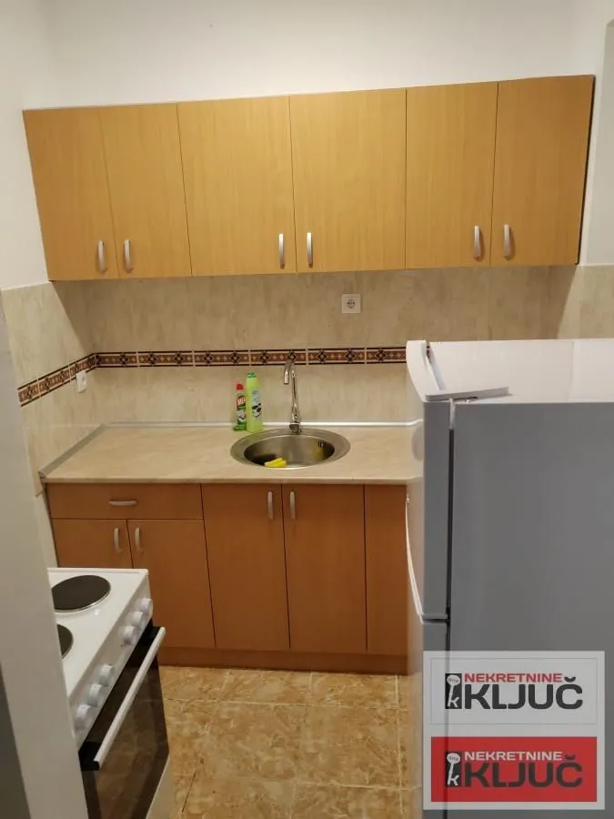 Rent, one bedroom apartment, 33m², Adamovićevo Naselje, Novi Sad Sve Podlokacije