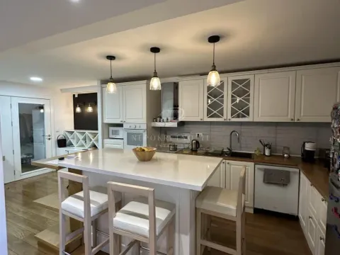 Prodaja, kuća, 300m², Lekino Brdo, Voždovac Sve Podlokacije - image 5