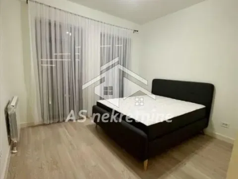 Izdavanje, četvorosoban stan, 110m², Savski Venac, Beograd - image 11
