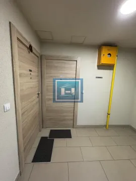 Prodaja, trosoban stan, 78m², Centar, Paraćin - image 11