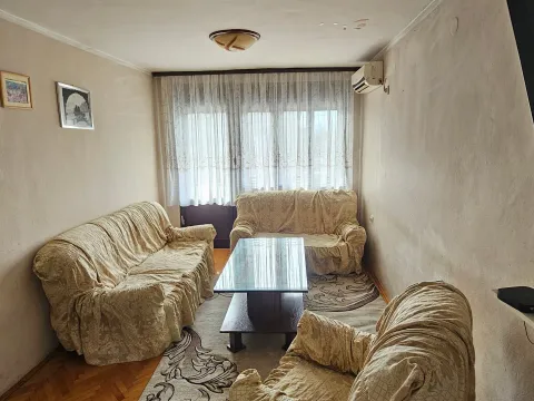 Izdavanje, trosoban stan, 120m², Zelenika, Podgorica - image 14