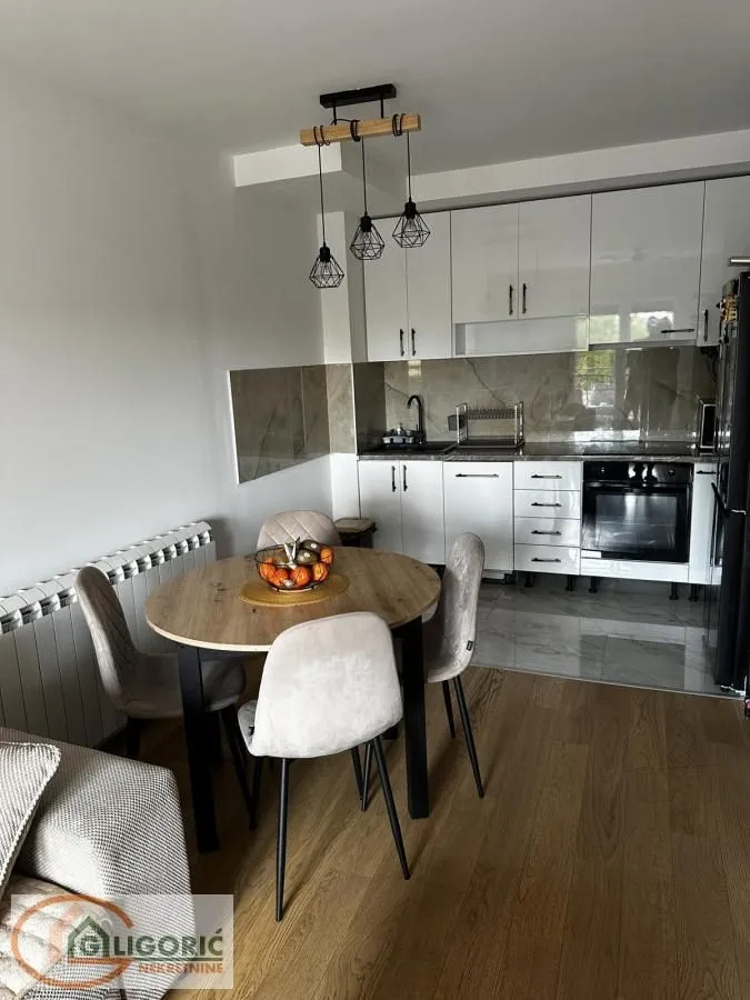 Prodaja, dvosoban stan, 54m², Pančevo, Srbija