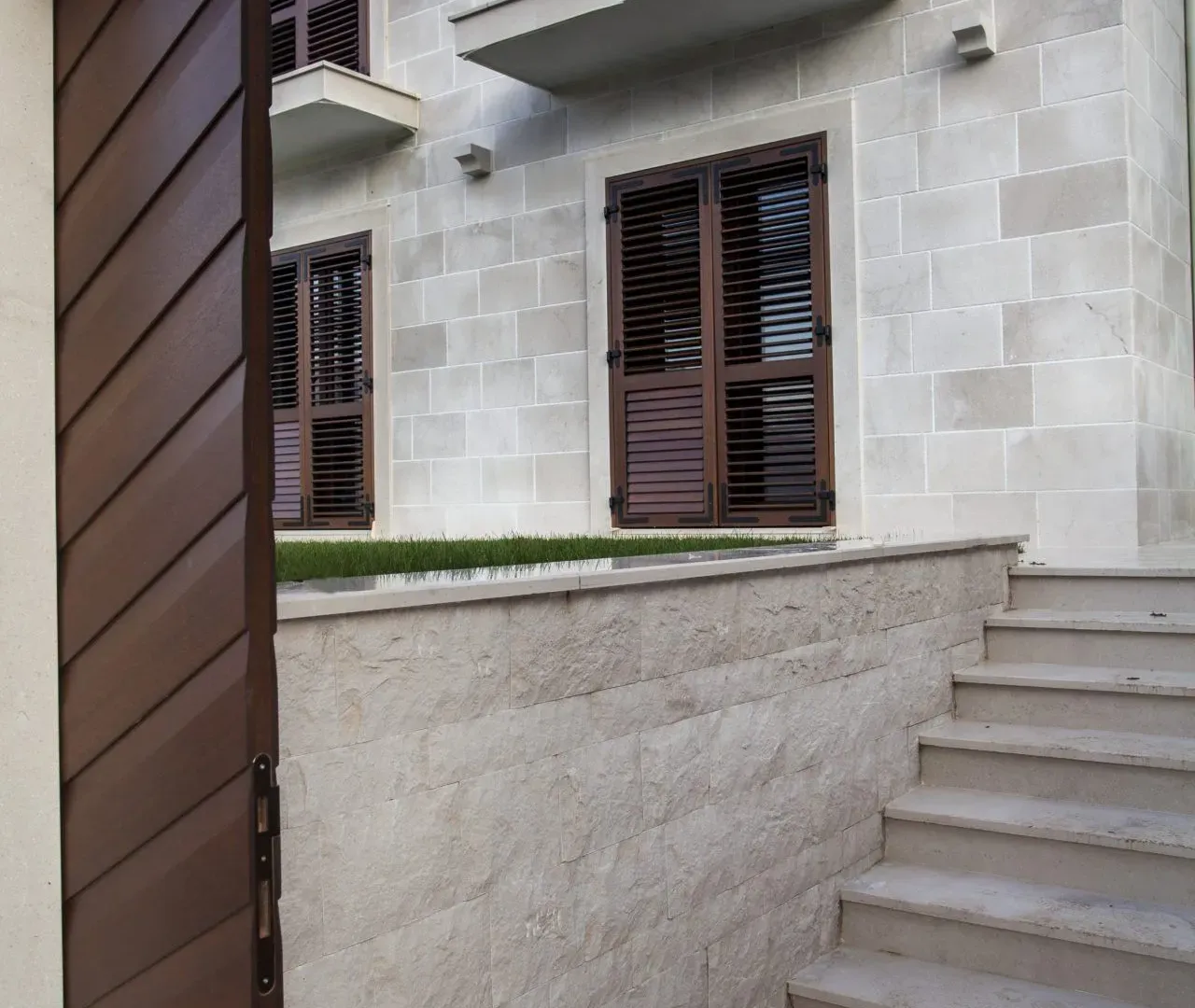 Prodaja, stan, 196m², Dobrota, Kotor