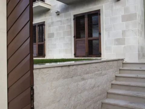 Prodaja, stan, 196m², Dobrota, Kotor - image 6