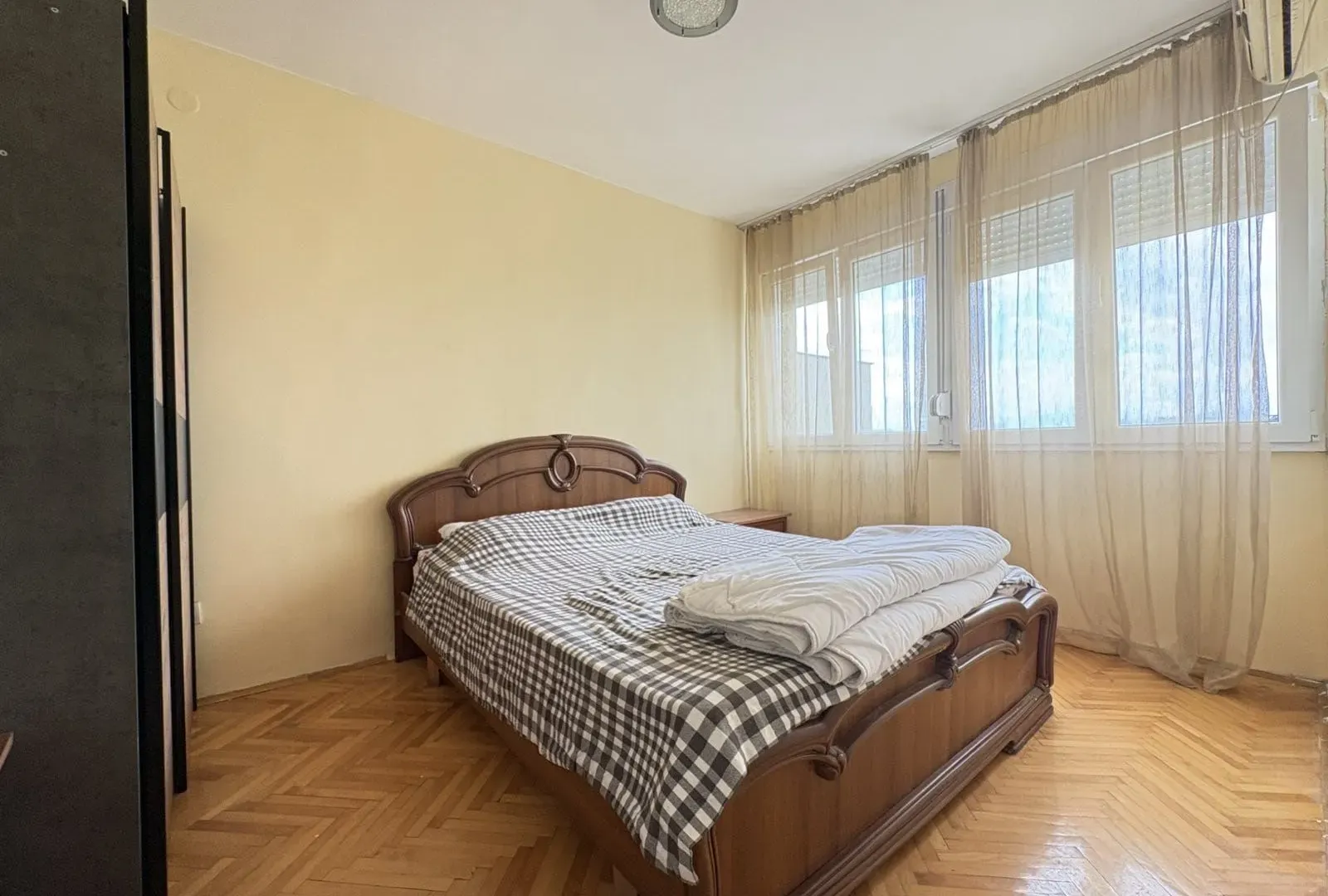 Prodaja, jednosoban stan, 55m², Baston, Podgorica