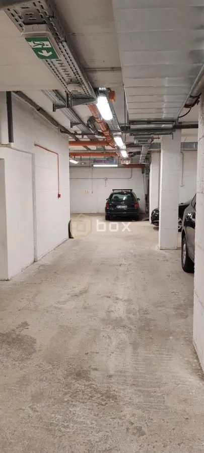 Rent, parking/garage, 10m², Medijana, Niš