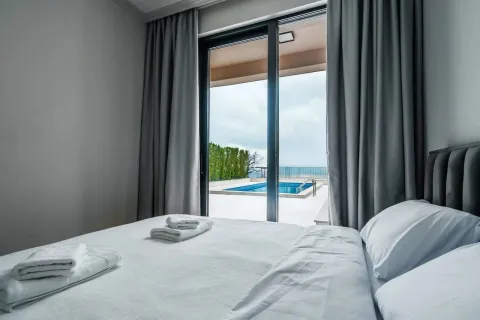 Prodaja, kuća, 220m², Reževići, Budva - image 13