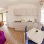 Izdavanje, kuća, 100m², Petrovac, Budva - image 2