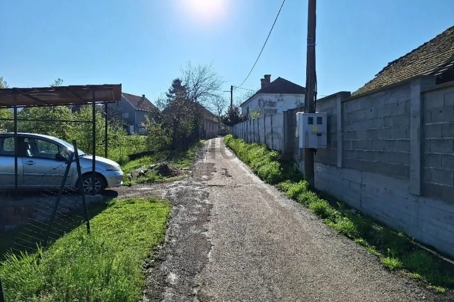 Prodaja, plac, 850m², Voždovac Sve Podlokacije, Beograd