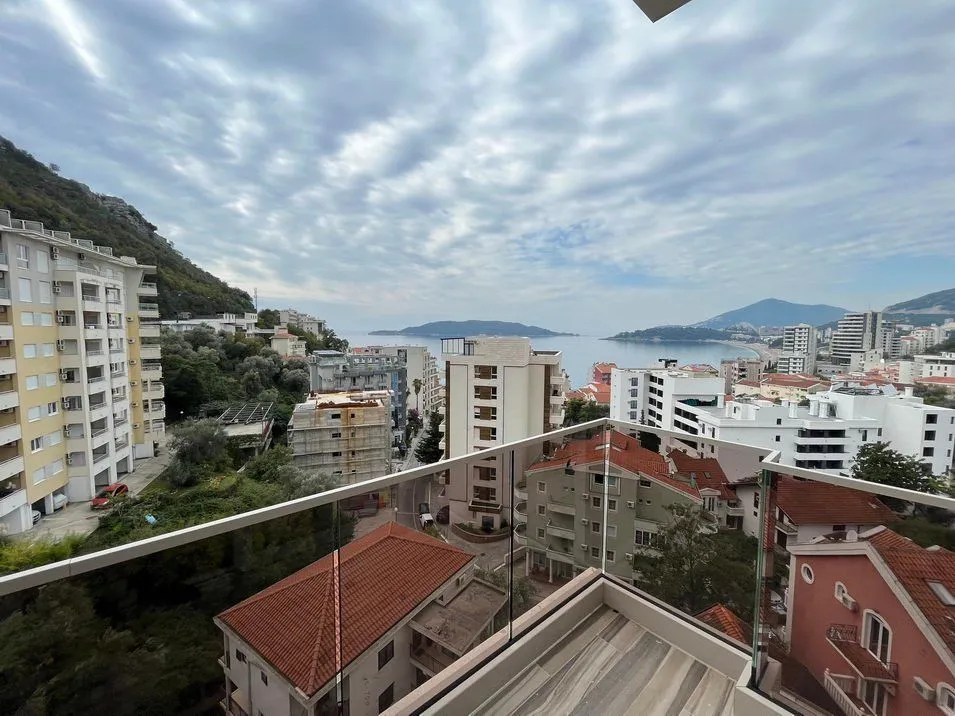 Prodaja, dvosoban stan, 93m², Bečići, Budva