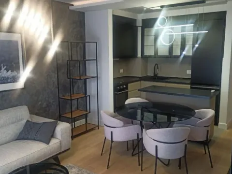 Izdavanje, trosoban stan, 77m², Novi Beograd Sve Podlokacije, Beograd - image 3