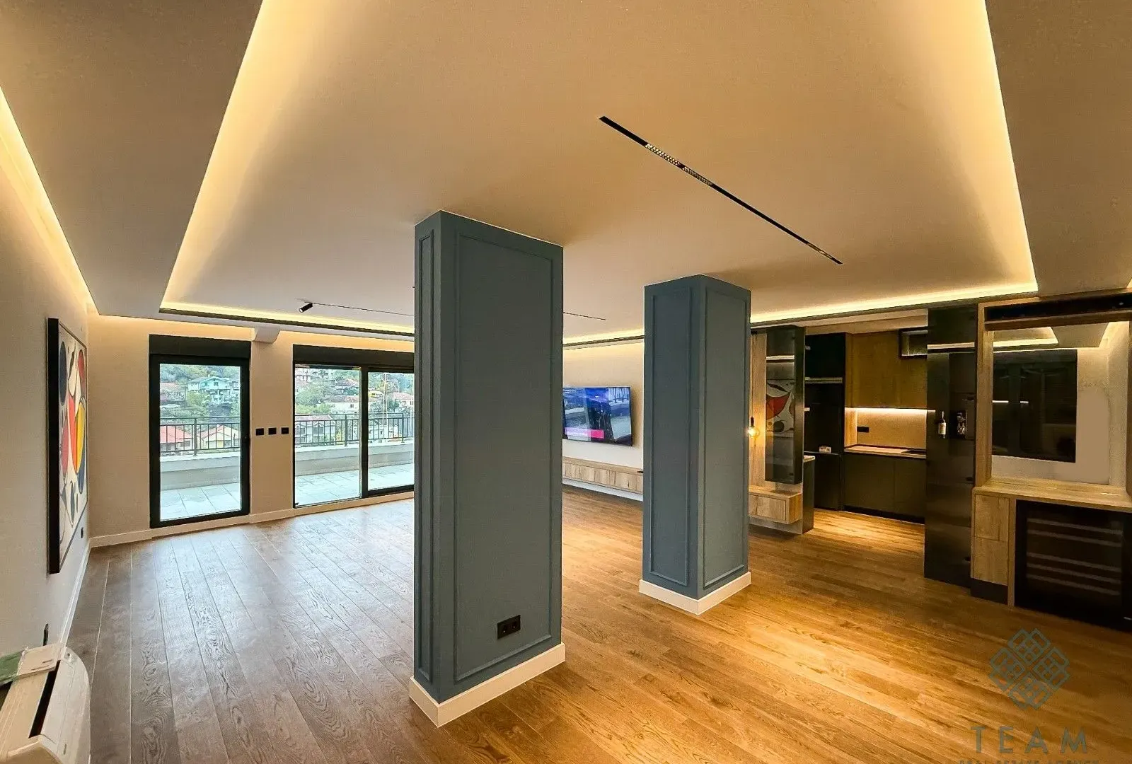 Izdavanje, trosoban stan, 163m², Preko Morače, Podgorica