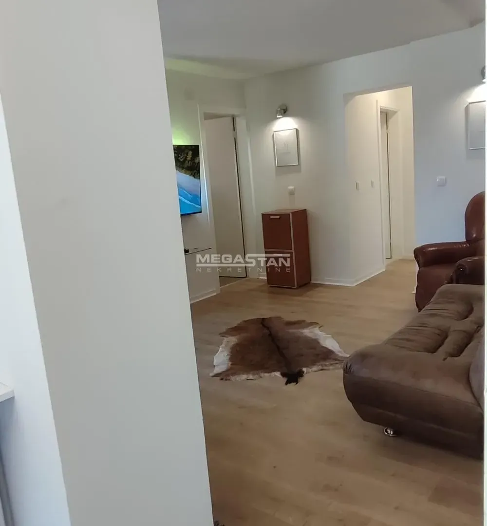 Rent, two bedroom apartment, 60m², Stari Grad, Beograd