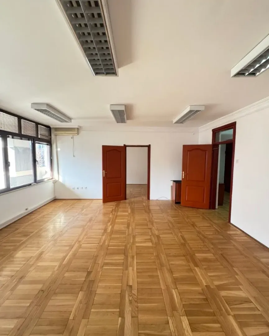 Rent, office space, 92m², Preko Morače, Podgorica