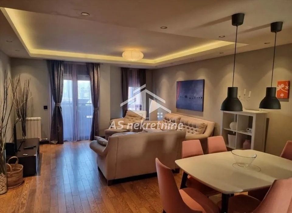 Izdavanje, trosoban stan, 74m², Lekino Brdo, Voždovac Sve Podlokacije