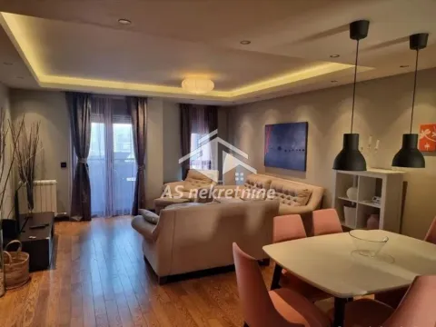 Izdavanje, trosoban stan, 74m², Lekino Brdo, Voždovac Sve Podlokacije