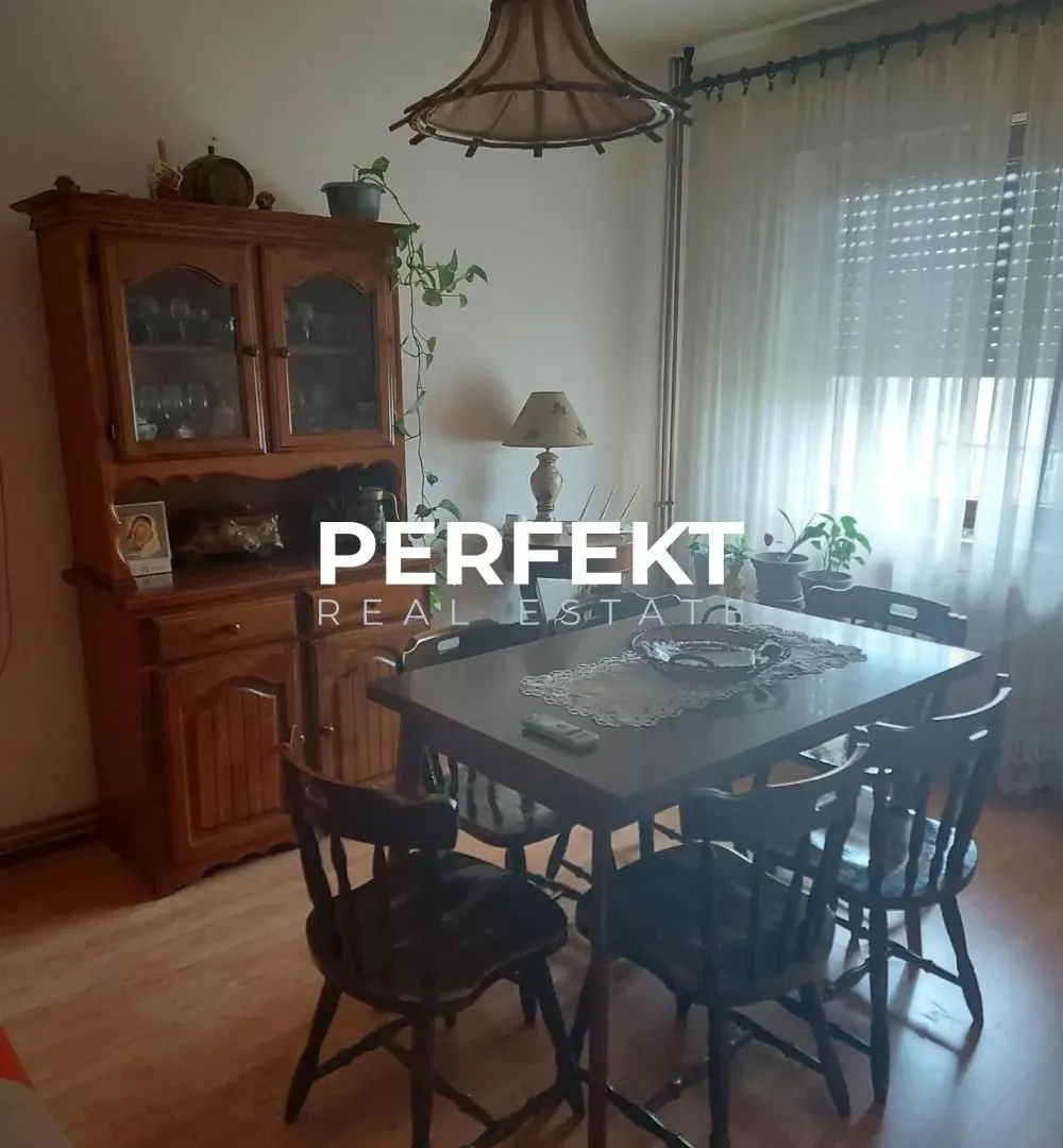 Prodaja, kuća, 404m², Strelište, Pančevo