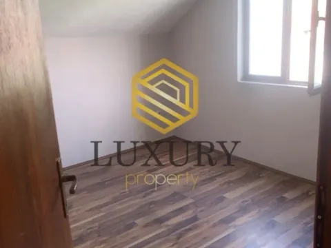 Izdavanje, trosoban stan, 100m², Zabjelo, Podgorica - image 2