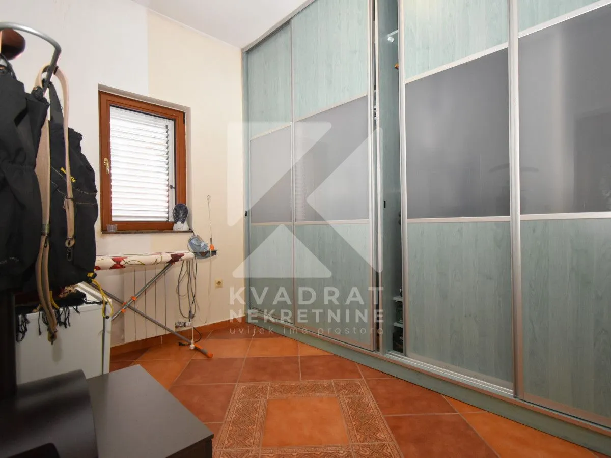 Rent, house, 300m², Donja Gorica, Podgorica