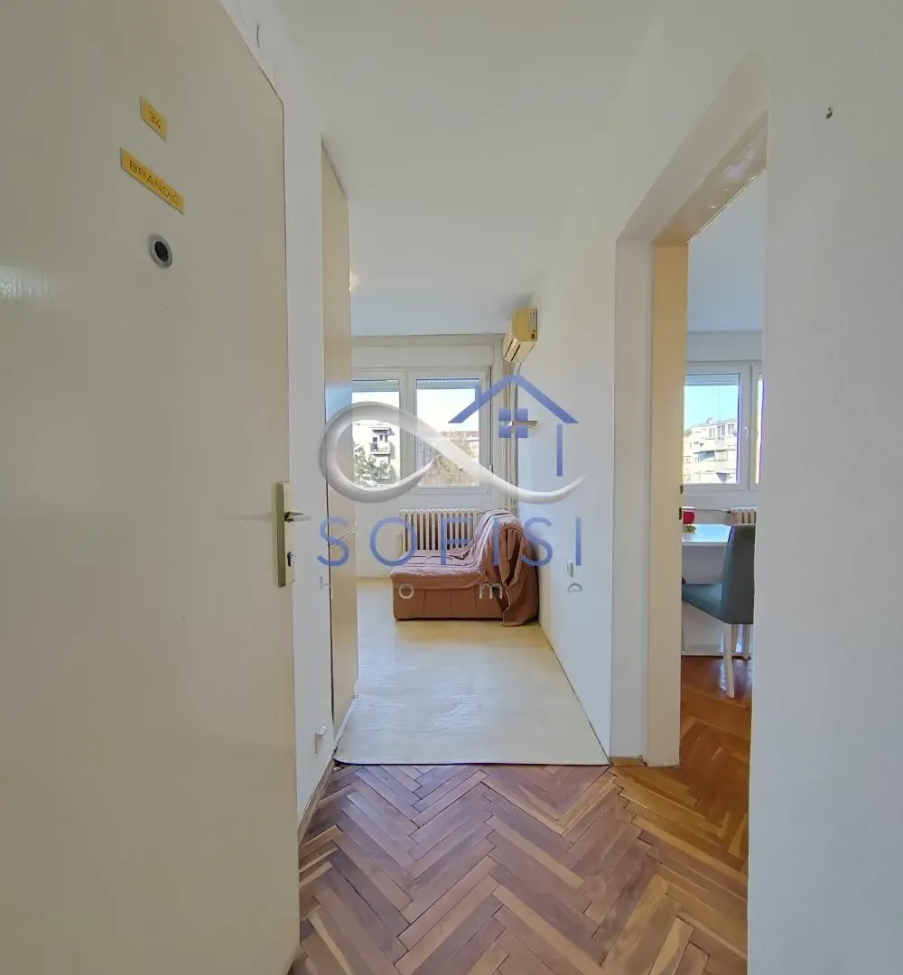 Izdavanje, jednosoban stan, 30m², Železnička Stanica, Novi Sad Sve Podlokacije