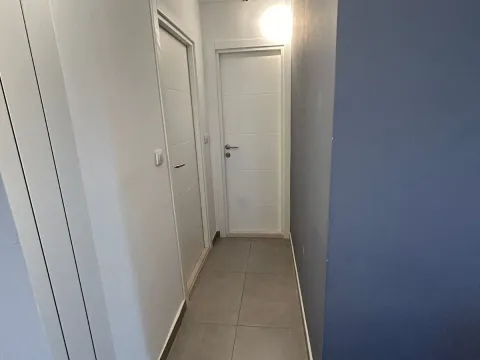 Sale, two bedroom apartment, 69m², Dedinje Sve Podlokacije, Beograd - image 10