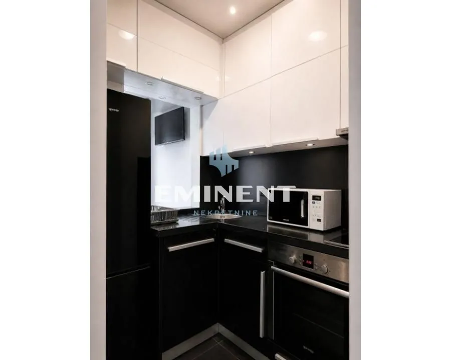 Rent, apartment, 45m², Đeram Pijaca, Beograd