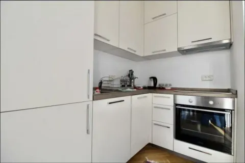 Sale, two bedroom apartment, 78m², Dobrota, Kotor - image 5