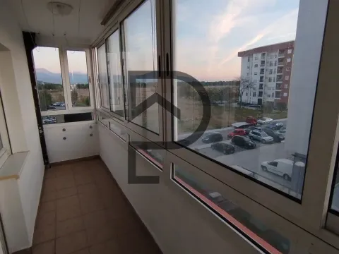 Izdavanje, stan, 73m², Stari Aerodrom, Podgorica - image 14