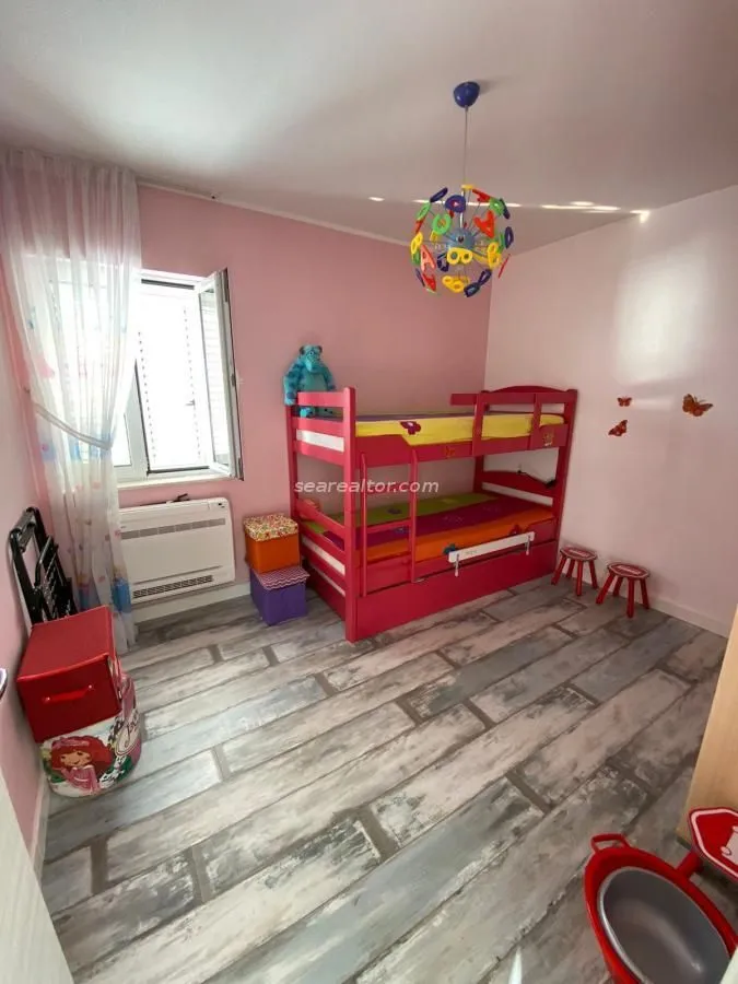 Sale, four bedroom apartment, 82m², Sveti Stefan, Budva