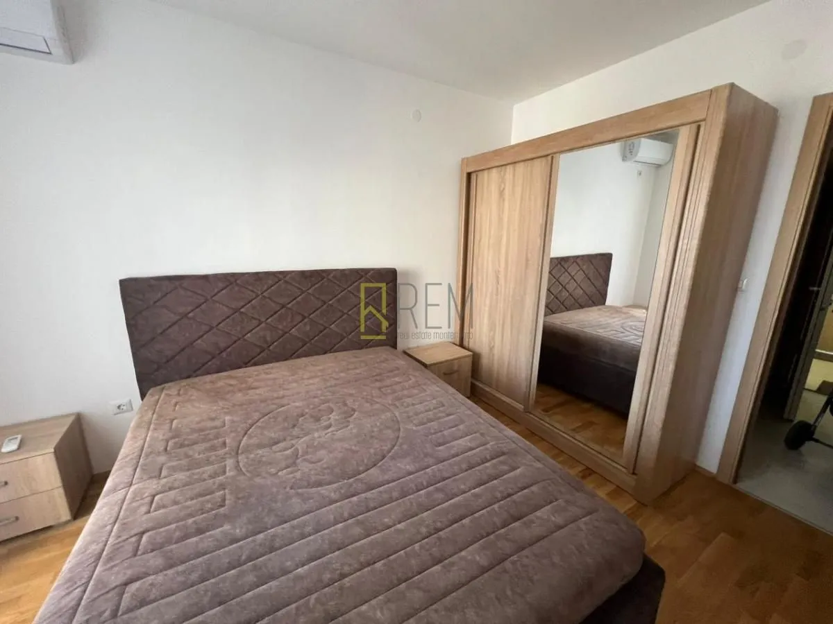 Izdavanje, jednosoban stan, 52m², Podgorica, Crna Gora
