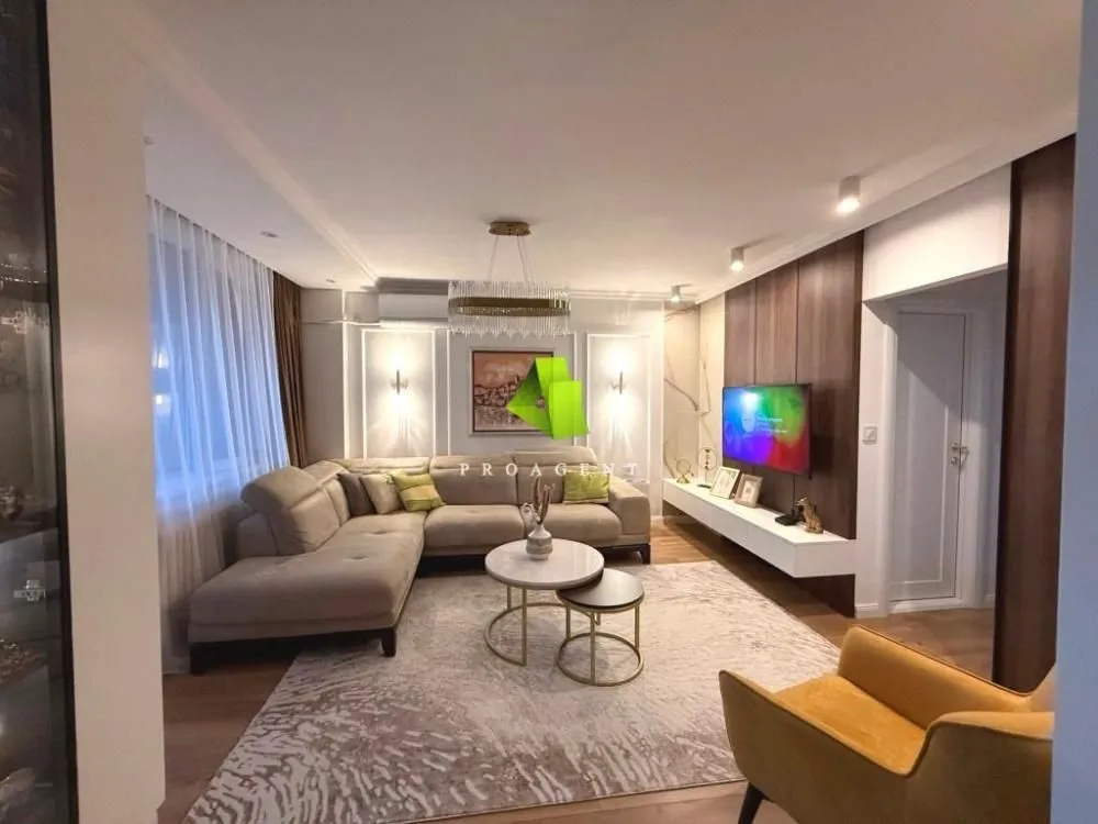 Prodaja, trosoban stan, 63m², Medijana, Niš