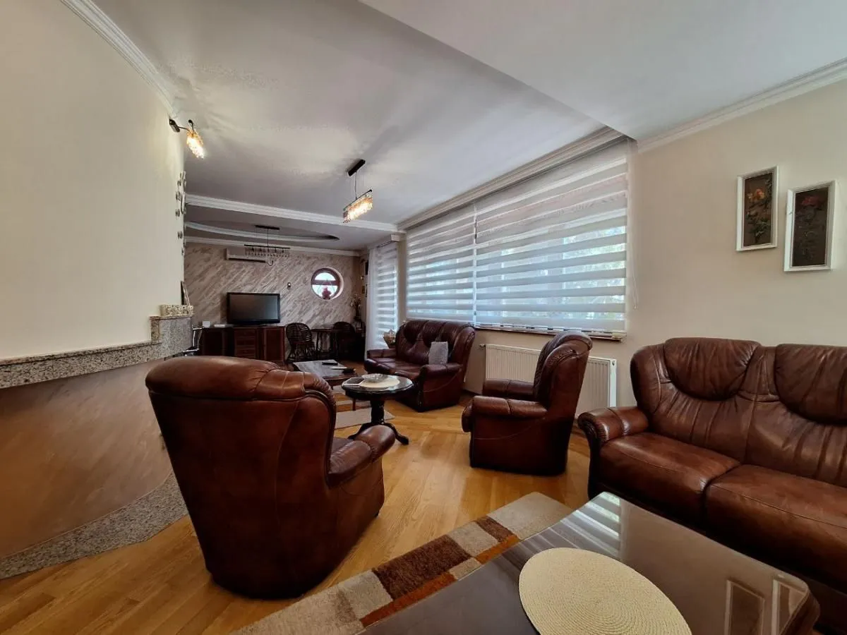 Sale, house, 253m², Adice, Novi Sad Sve Podlokacije