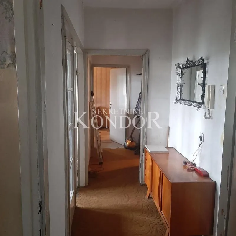 Sale, two bedroom apartment, 52m², Novi Beograd Blok 34, Novi Beograd Sve Podlokacije