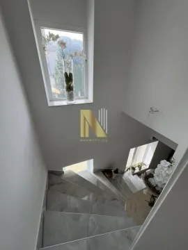 Izdavanje, kuća, 200m², Tatarsko brdo, Petrovaradin - image 11