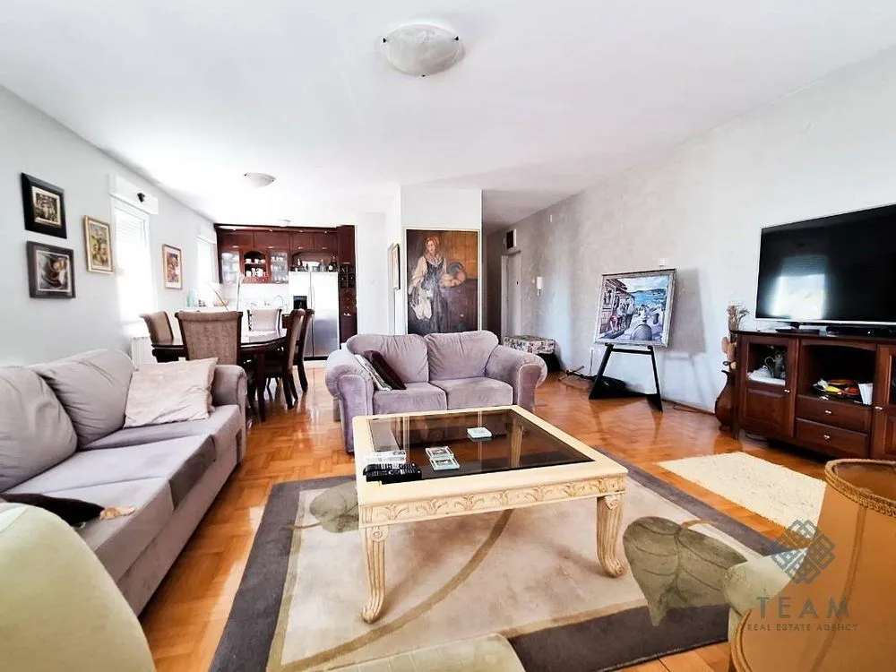 Rent, three bedroom apartment, 115m², Gorica C, Podgorica