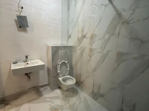 Izdavanje, dvosoban stan, 73m², Blok 9, Podgorica - image 7