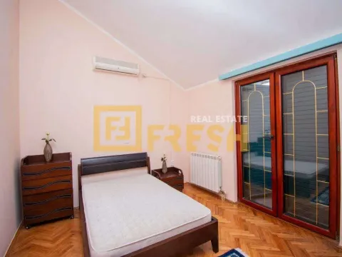 Izdavanje, kuća, 450m², Zabjelo, Podgorica - image 8