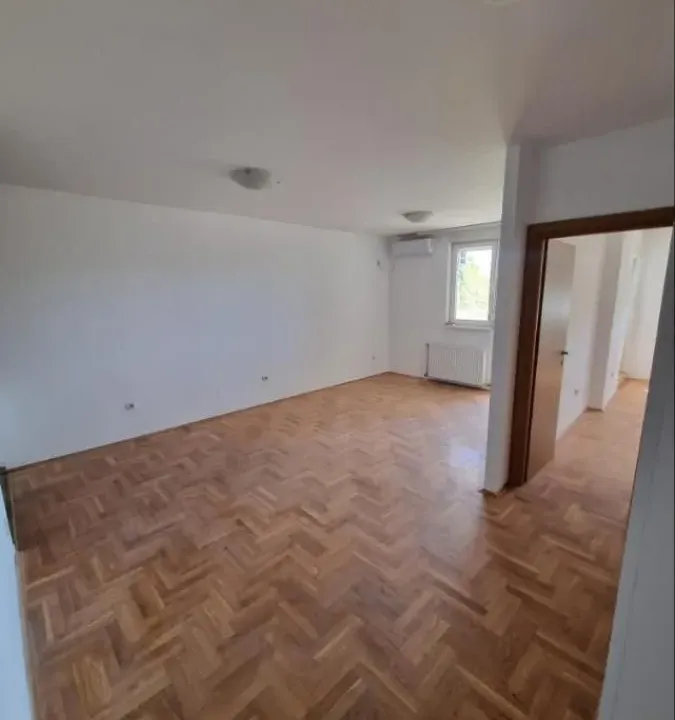 Rent, one bedroom apartment, 53m², Bulevar patrijarha Pavla, Novi Sad Sve Podlokacije
