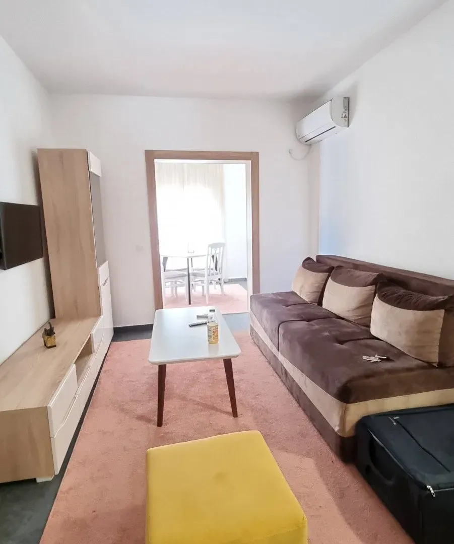 Izdavanje, jednosoban stan, 37m², Lastva Grbaljska, Kotor