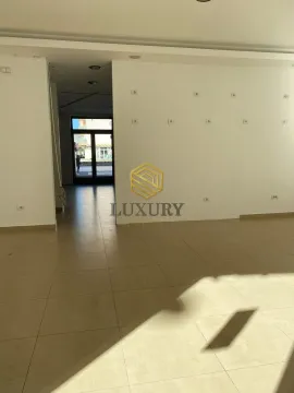 Rent, three bedroom apartment, 145m², City Kvart, Podgorica - image 6