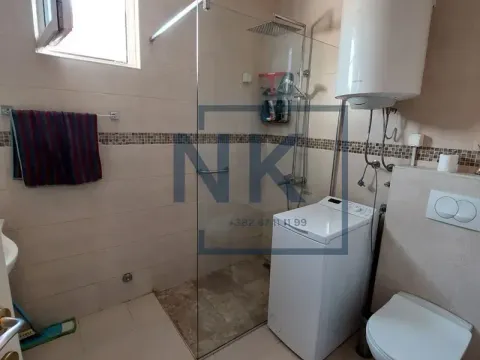 Prodaja, kuća, 120m², Tološi, Podgorica - image 17