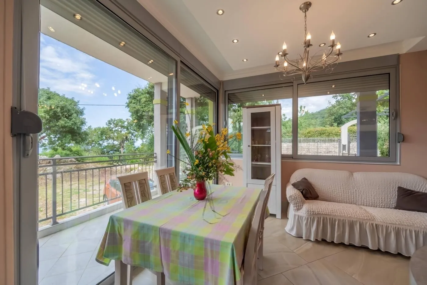 Prodaja, kuća, 247m², Buljarica, Budva