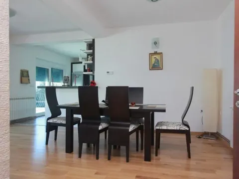 Sale, house, 300m², Stoliv, Kotor - image 11