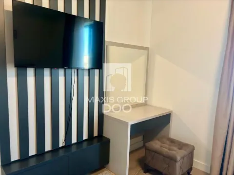 Rent, three bedroom apartment, 91m², Savski Venac, Beograd - image 13